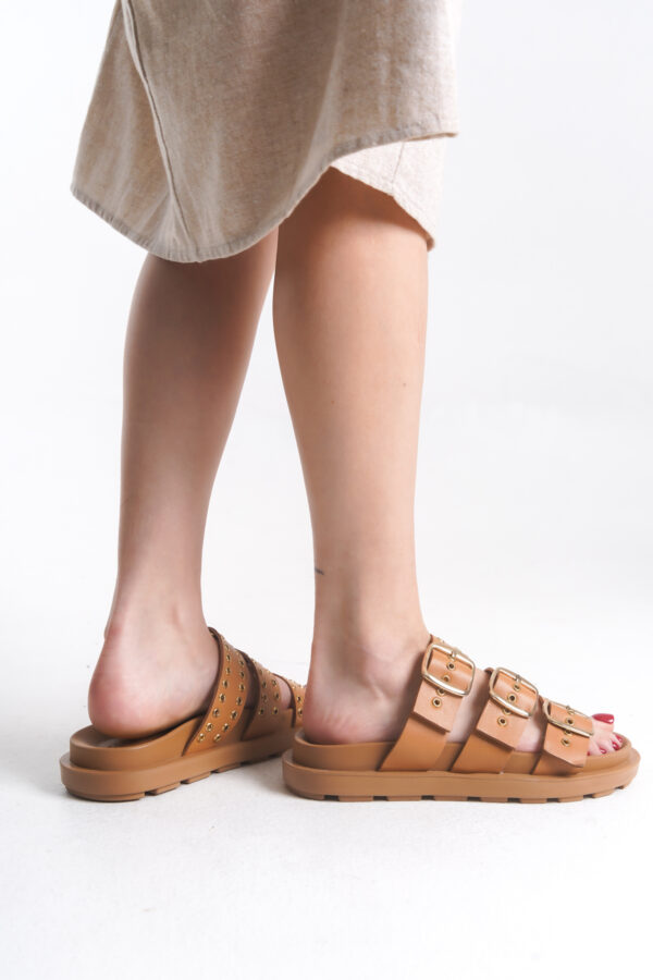 Sur Sandalet Kadın Taba Zımba Detaylı Terlik M-623 T - Görsel 5